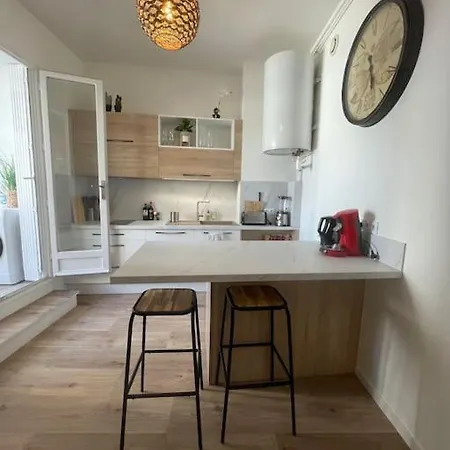L'echappee Chic, Coeur De Valence, Wifi, Proche Gare Apartman