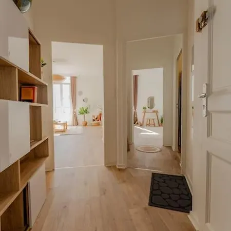 Apartment L'echappee Chic, Coeur De Valence, Wifi, Proche Gare Valence (Drome)